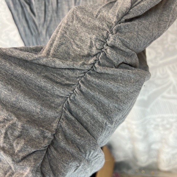 AGLOW HEATHERED GRAY LONG SLEEVE MATERNITY TOP JERSEY KNIT COMFORTABLE L LARGE - Picture 4 of 9